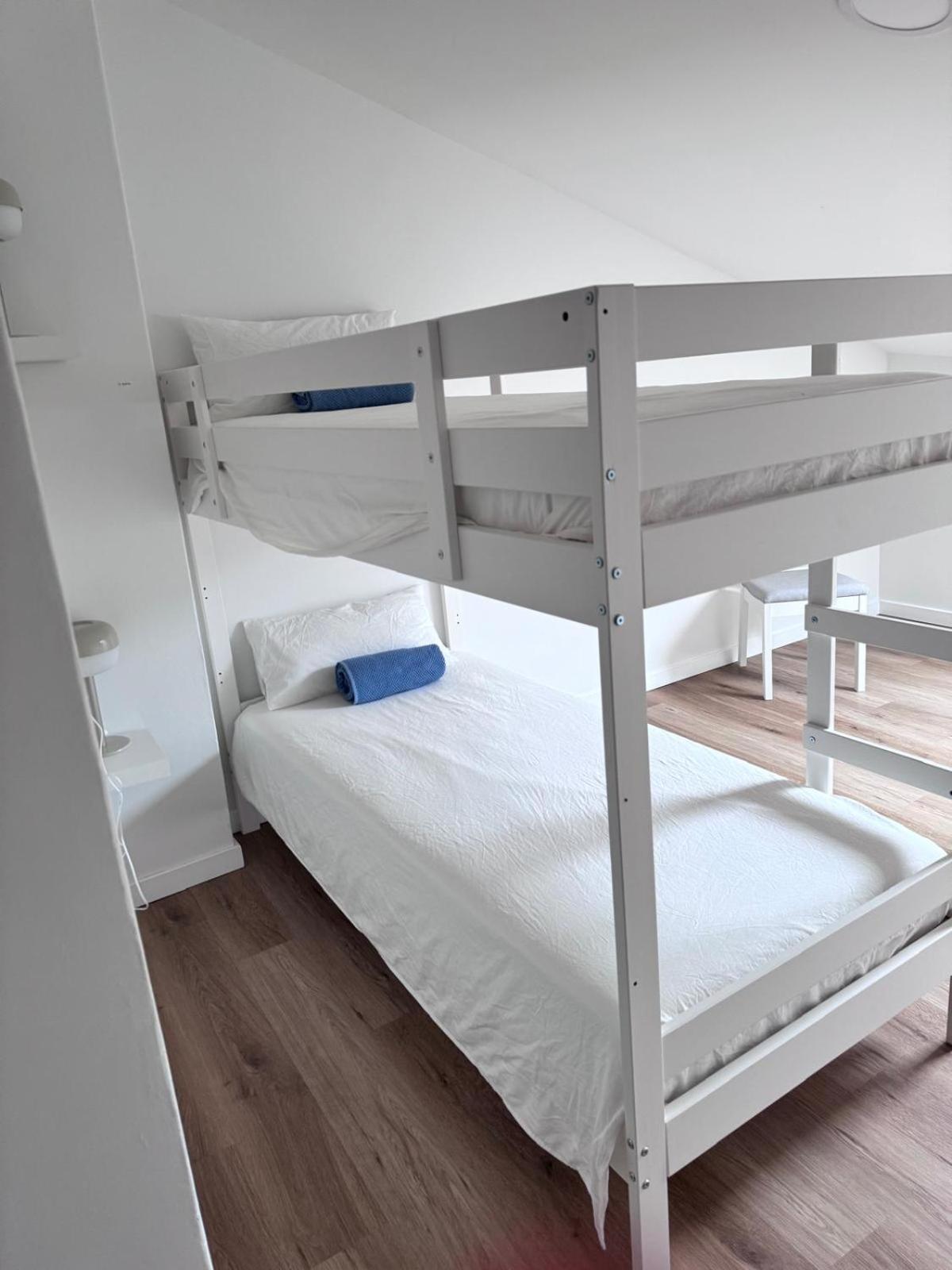 Apartamentos Lavandeira By Bebalmy ビベイロ エクステリア 写真