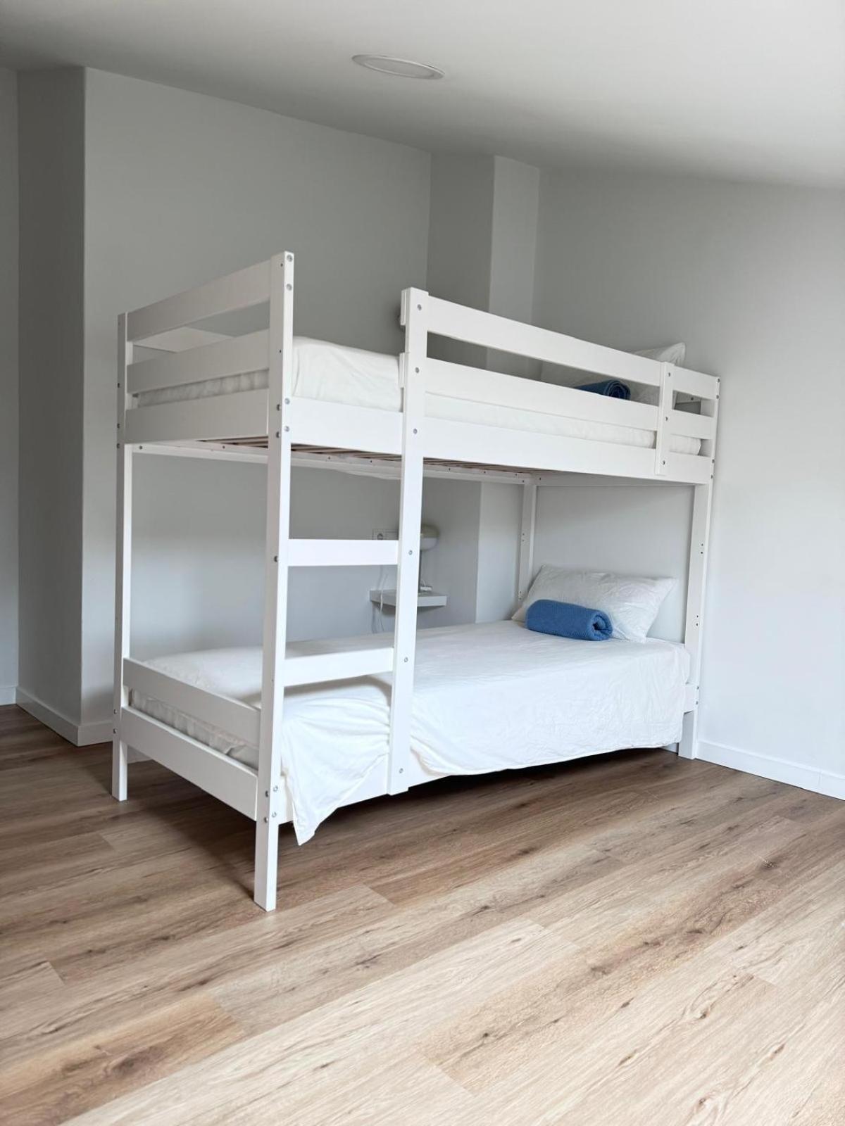 Apartamentos Lavandeira By Bebalmy ビベイロ エクステリア 写真