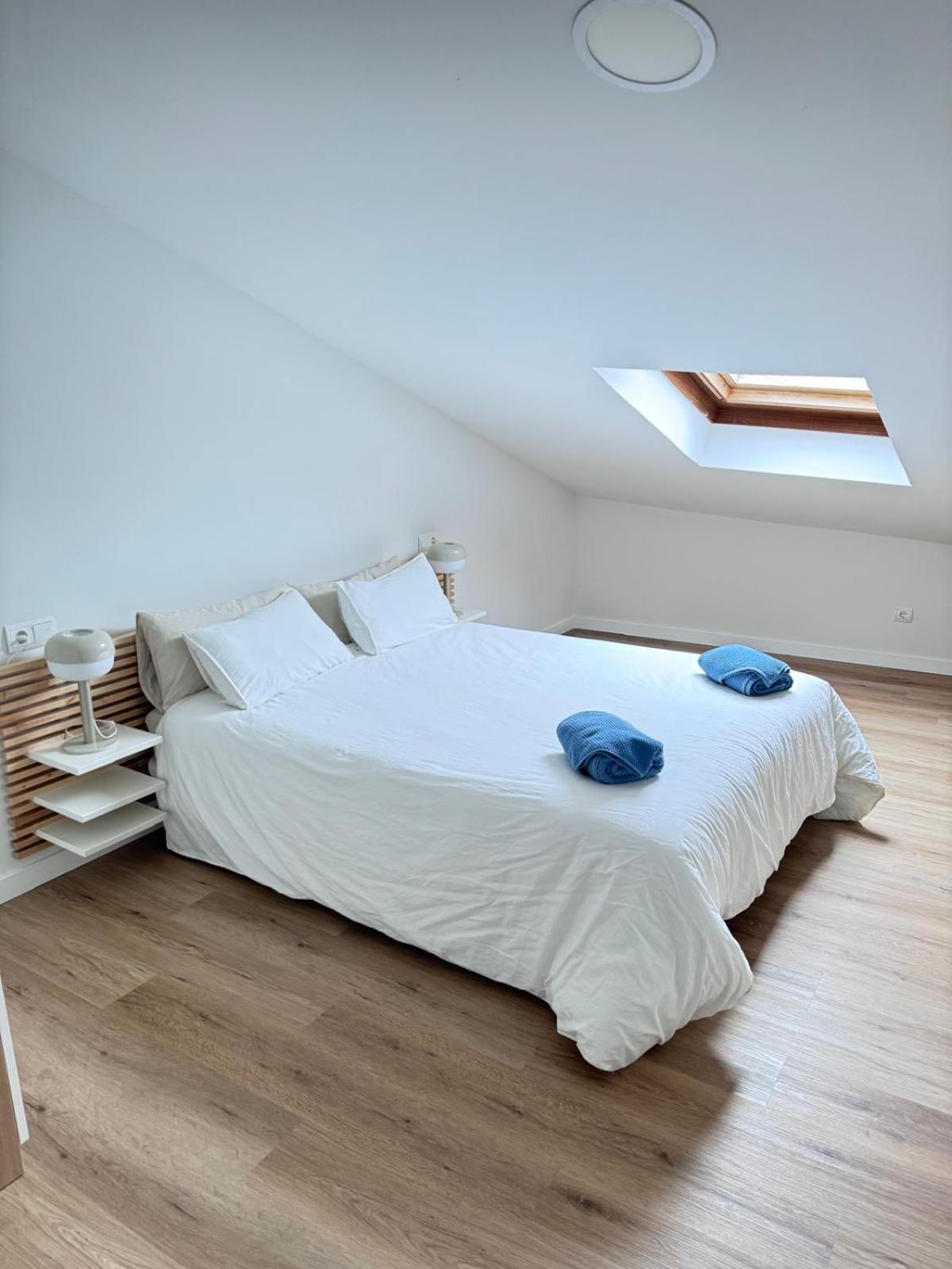 Apartamentos Lavandeira By Bebalmy ビベイロ エクステリア 写真